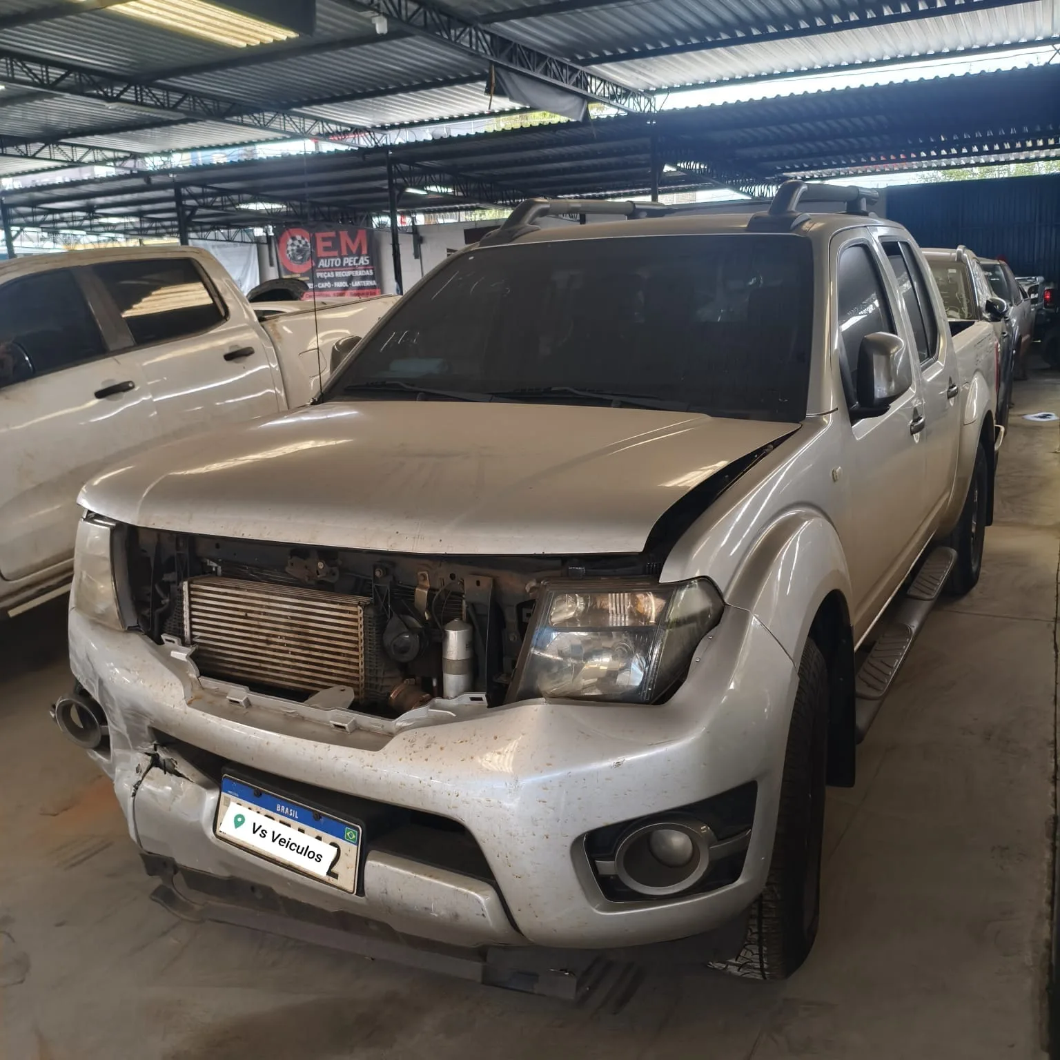 NISSAN FRONTIER 2014